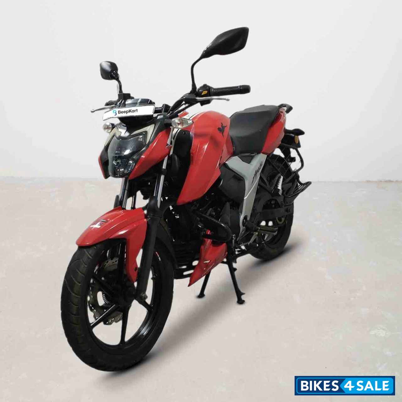 TVS Apache RTR 160 4V