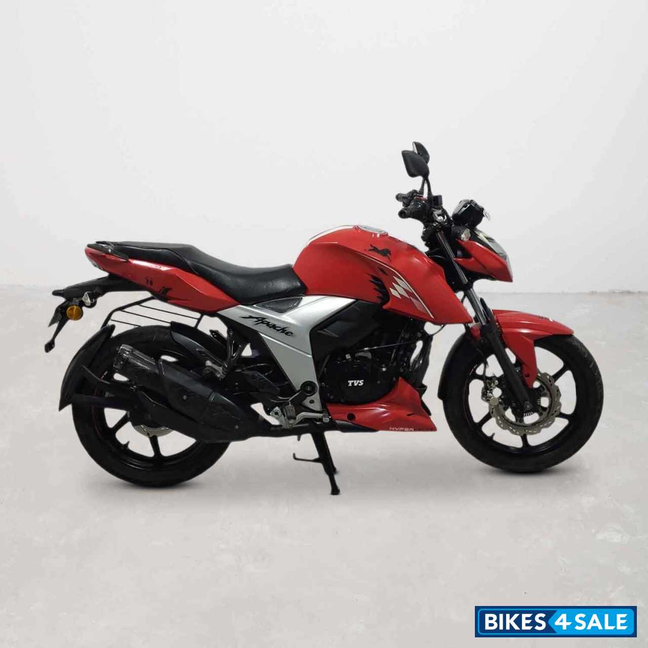 TVS Apache RTR 160 4V