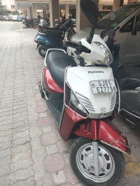 Mahindra Gusto
