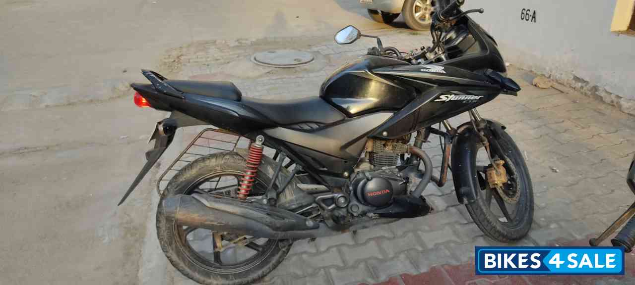 Black Honda CBF Stunner Black Honda CBF Stunner