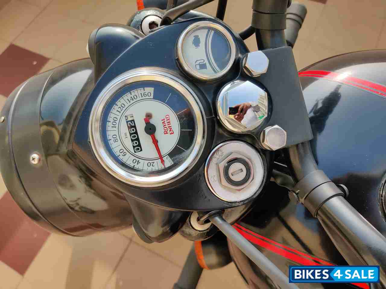 Stealth Black Royal Enfield Classic 350 Dual Channel BS6