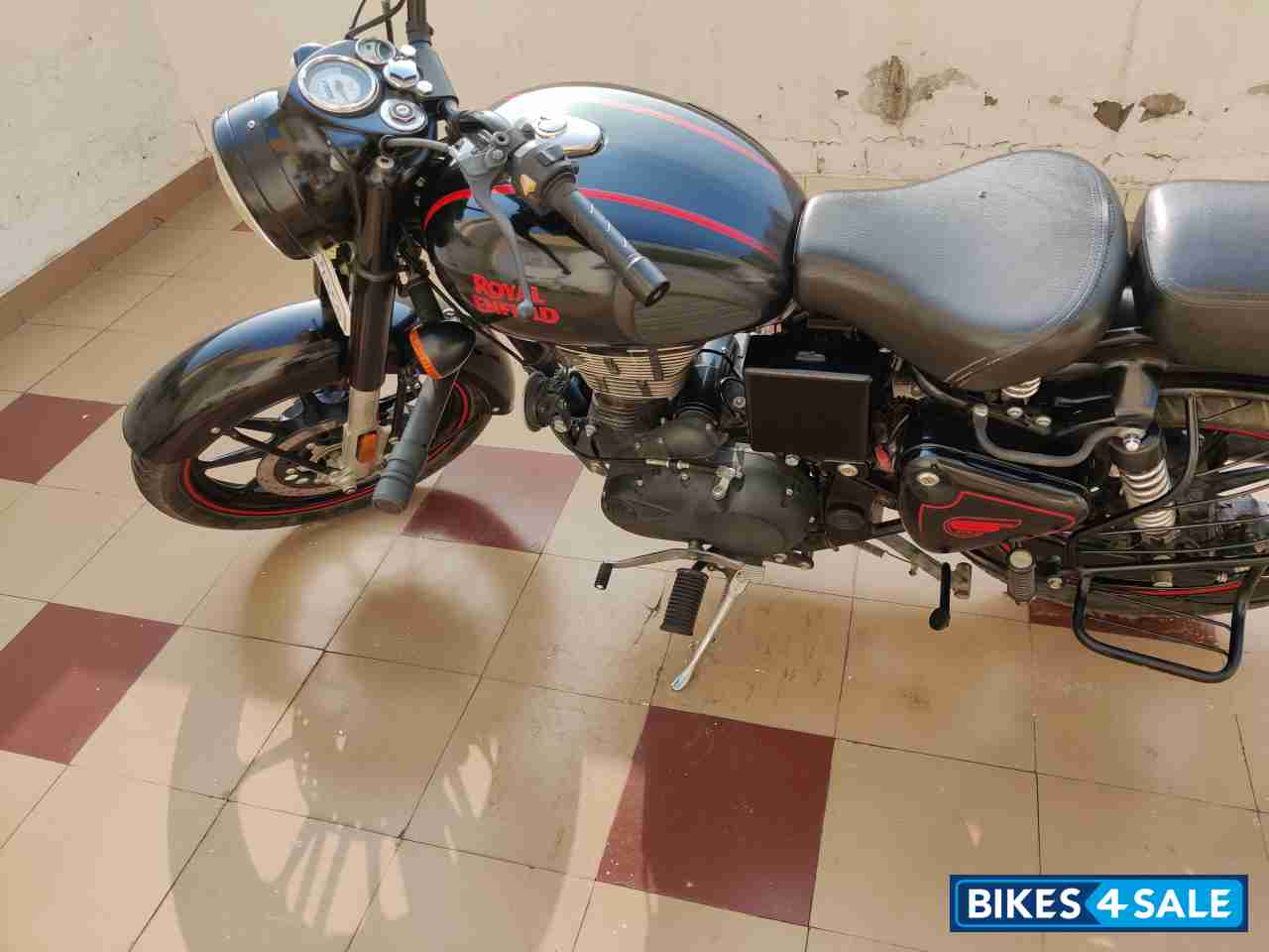 Stealth Black Royal Enfield Classic 350 Dual Channel BS6