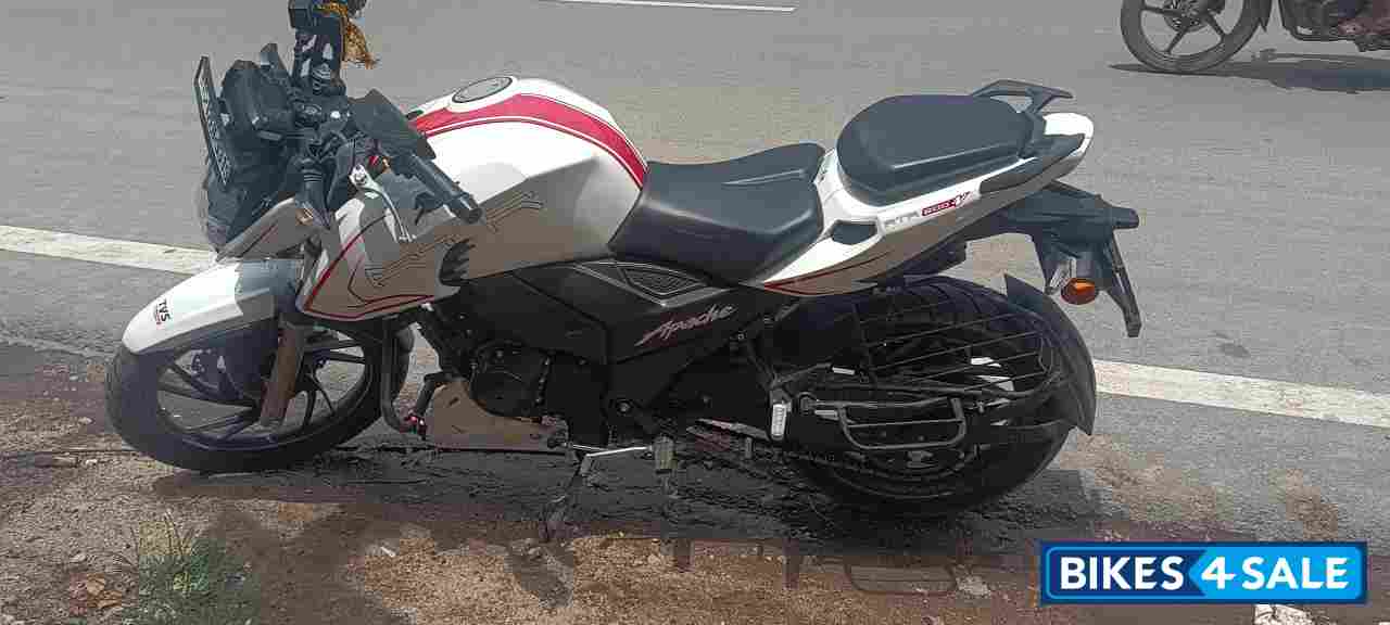 TVS Apache RTR 200 4V ABS