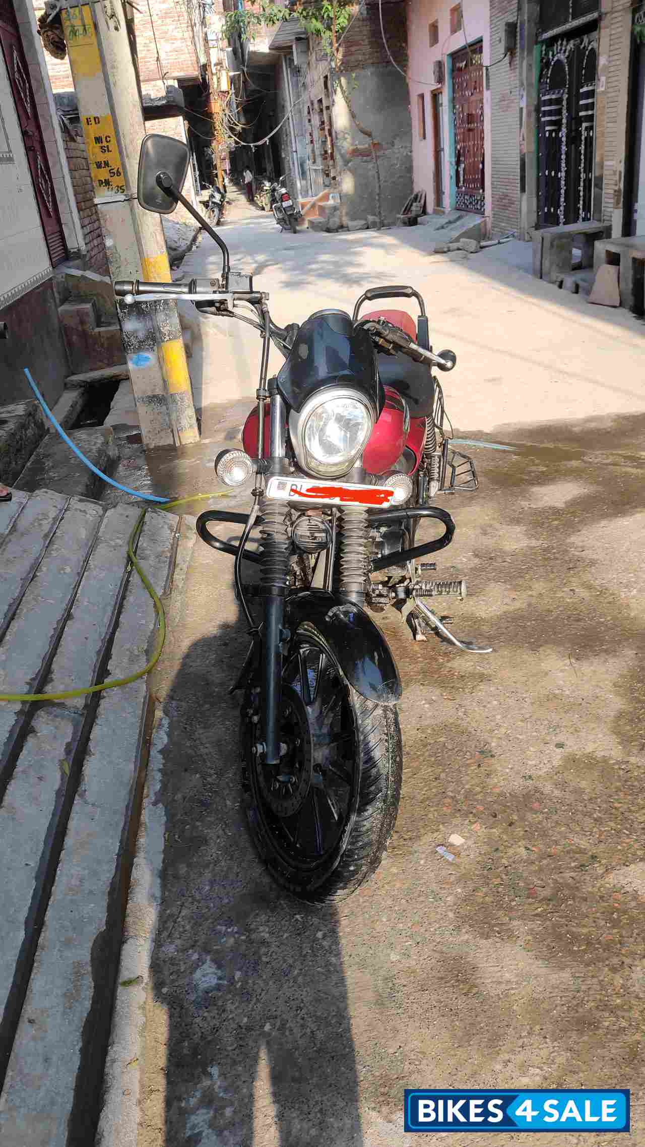 Bajaj Avenger Street 180