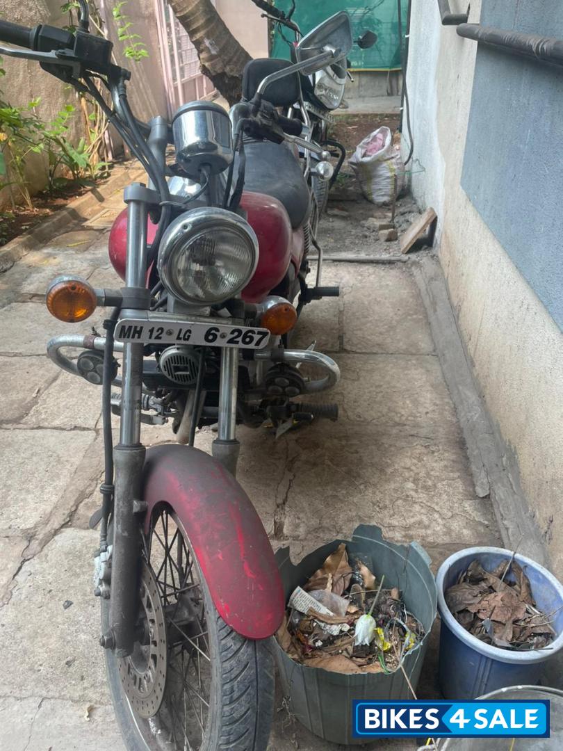 Bajaj Avenger 220 DTS-i