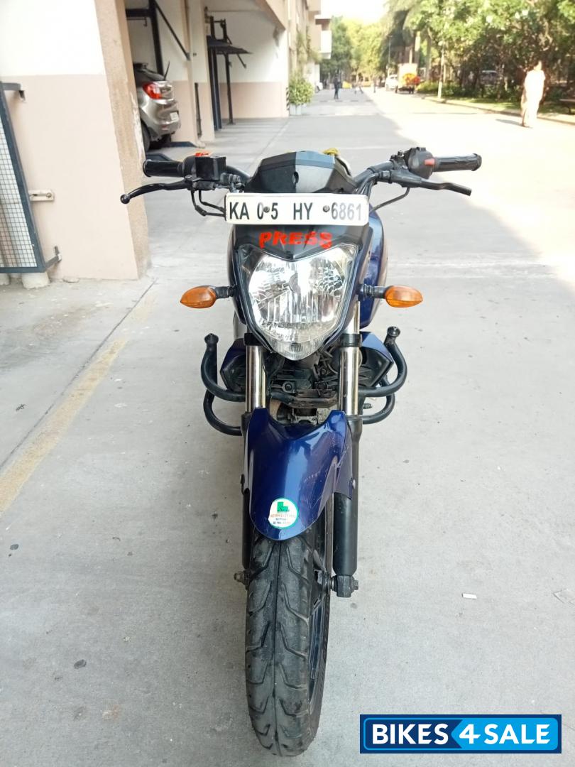 Blue Yamaha FZ16