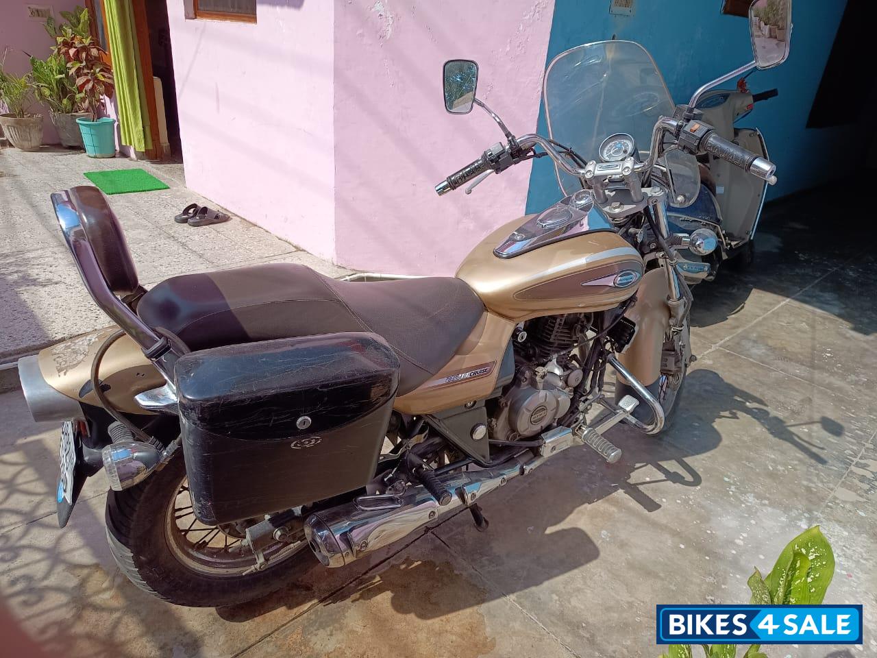 Bajaj Avenger Cruise 220