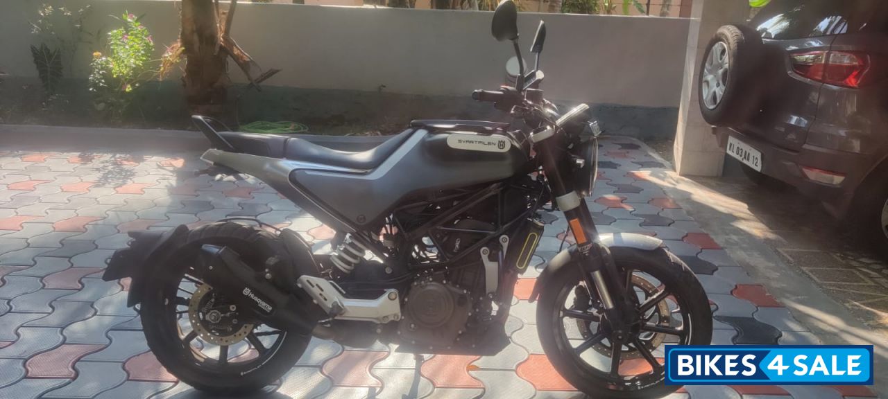 Husqvarna Svartpilen 250