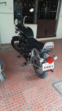 Black Royal Enfield Thunderbird 350