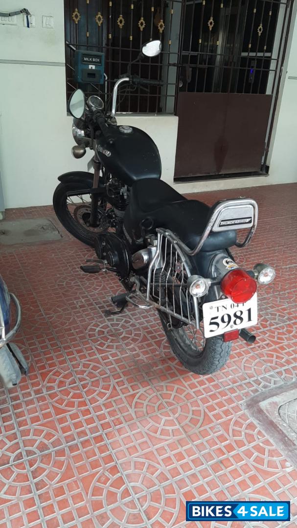 Black Royal Enfield Thunderbird 350