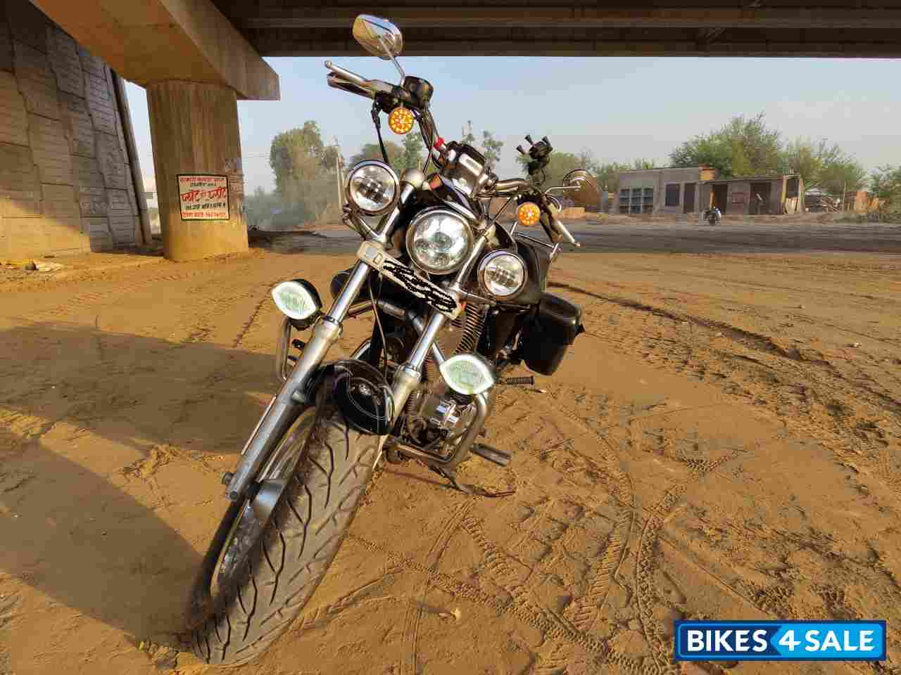 Black Harley Davidson 1200 Custom