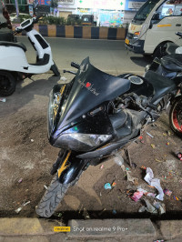 Yamaha YZF R15 V2
