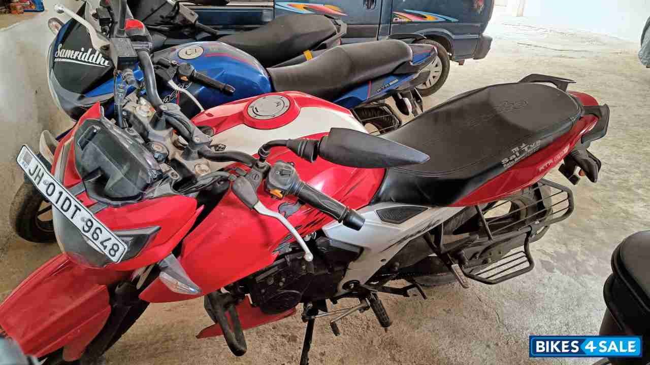 TVS Apache RTR 160 4V
