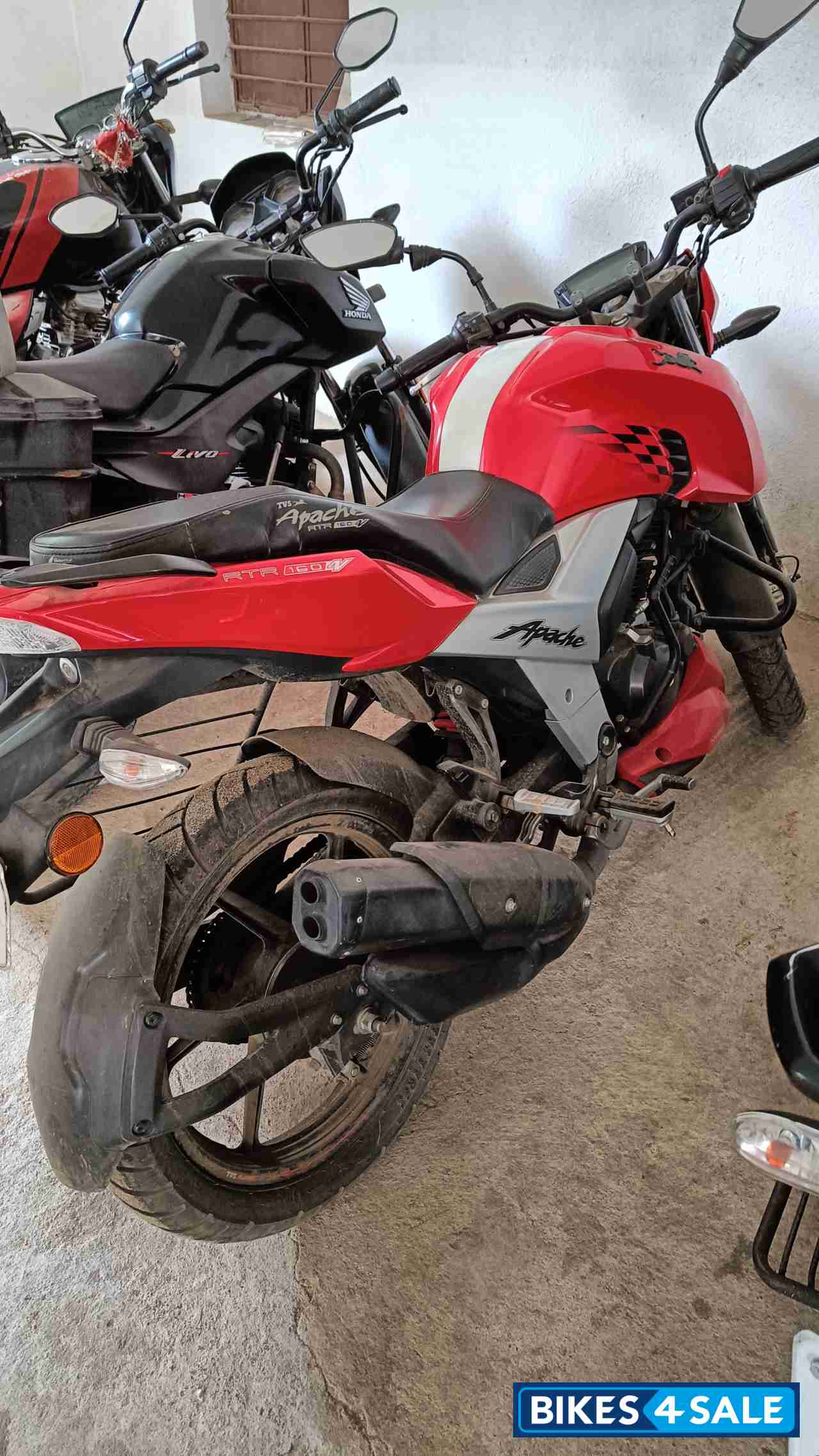 TVS Apache RTR 160 4V