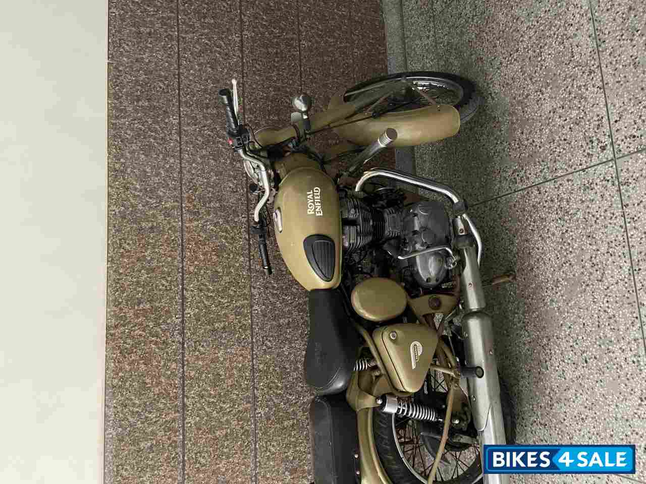 Royal Enfield Classic Desert Storm Royal Enfield Classic Desert Storm