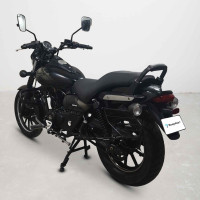 Bajaj Avenger Street 180