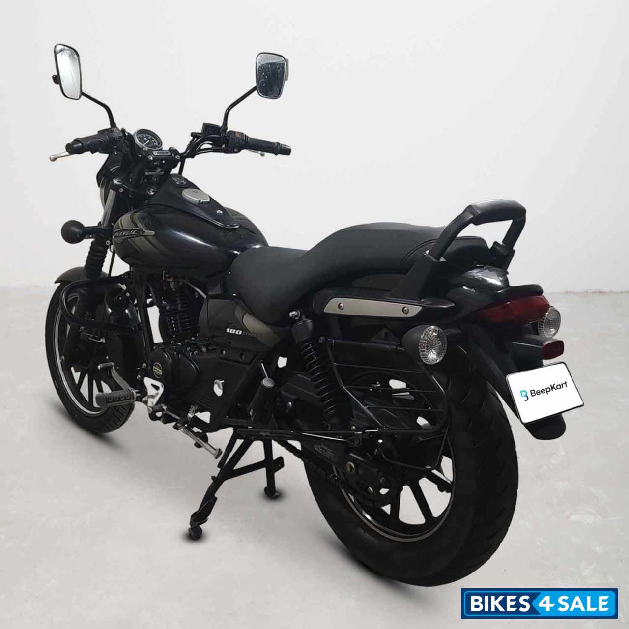 Bajaj Avenger Street 180