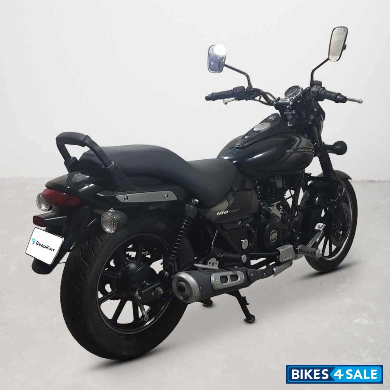 Bajaj Avenger Street 180