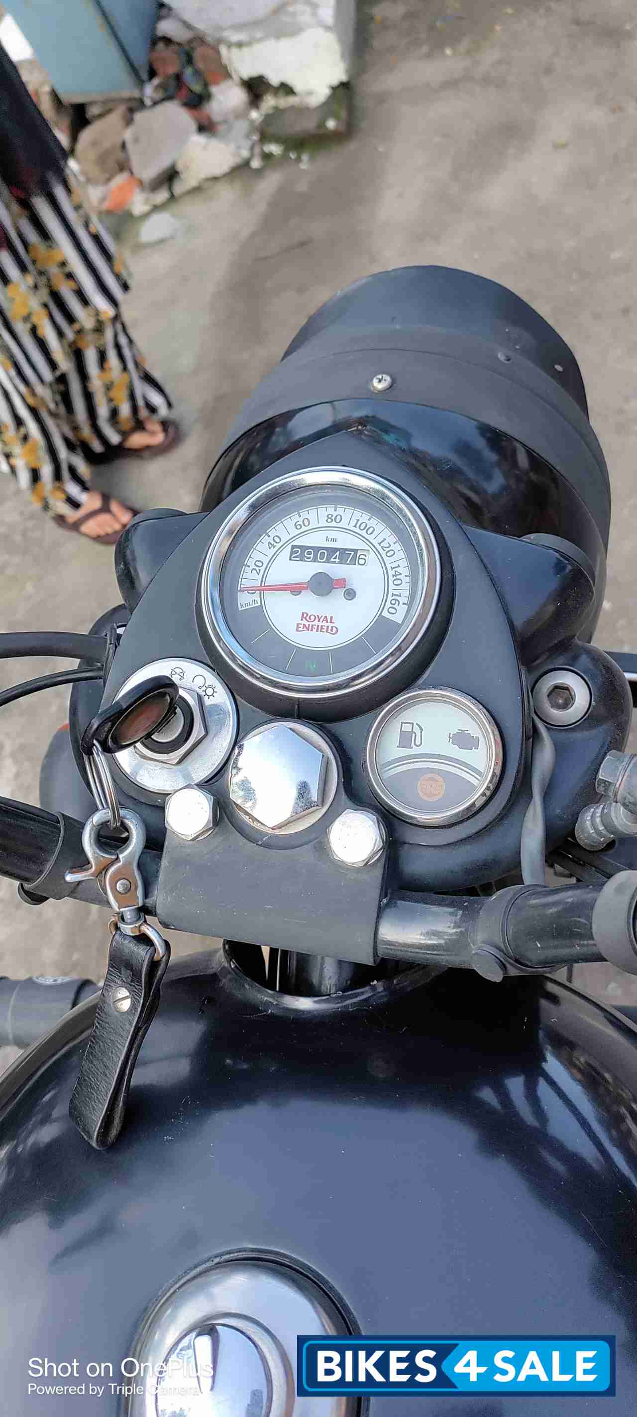 Stealth Black Royal Enfield Classic Stealth Black