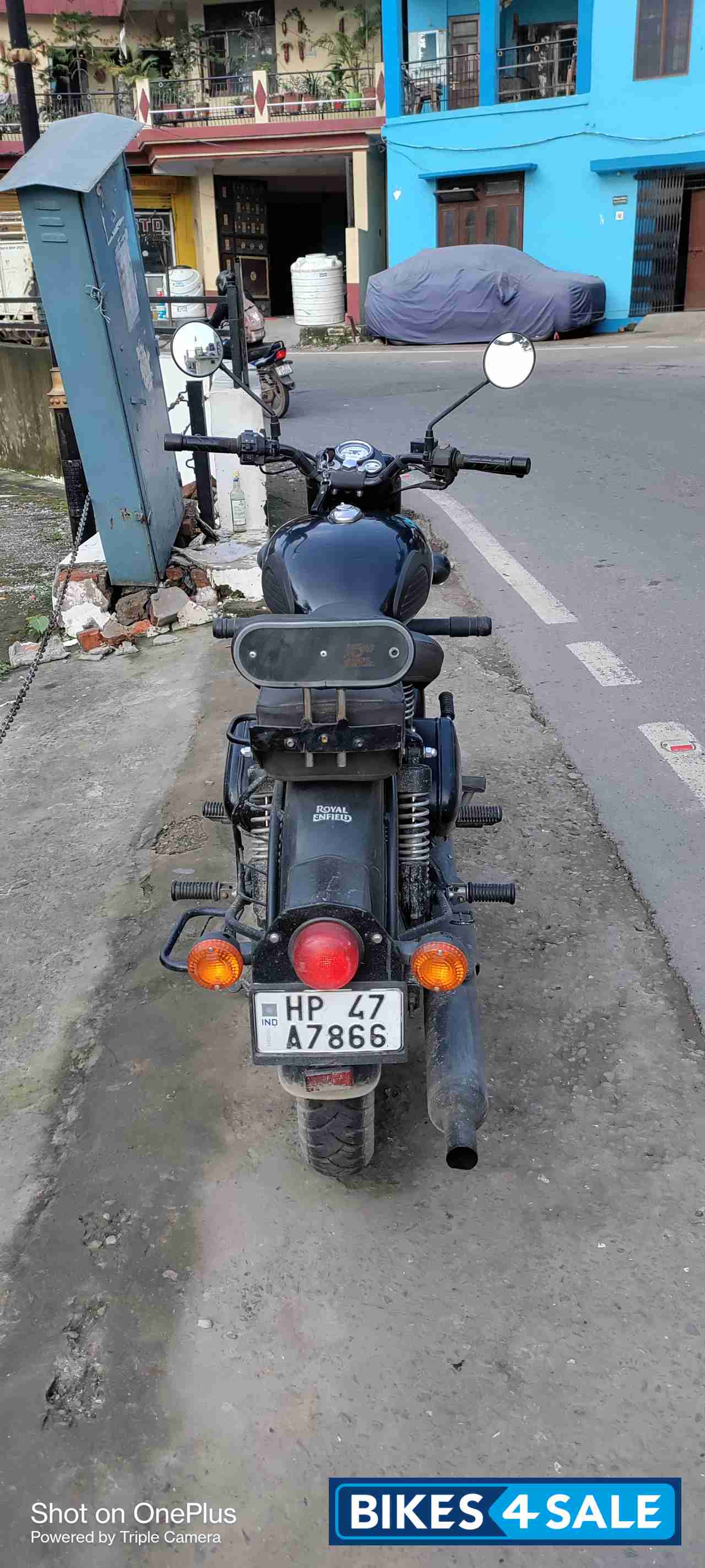 Stealth Black Royal Enfield Classic Stealth Black