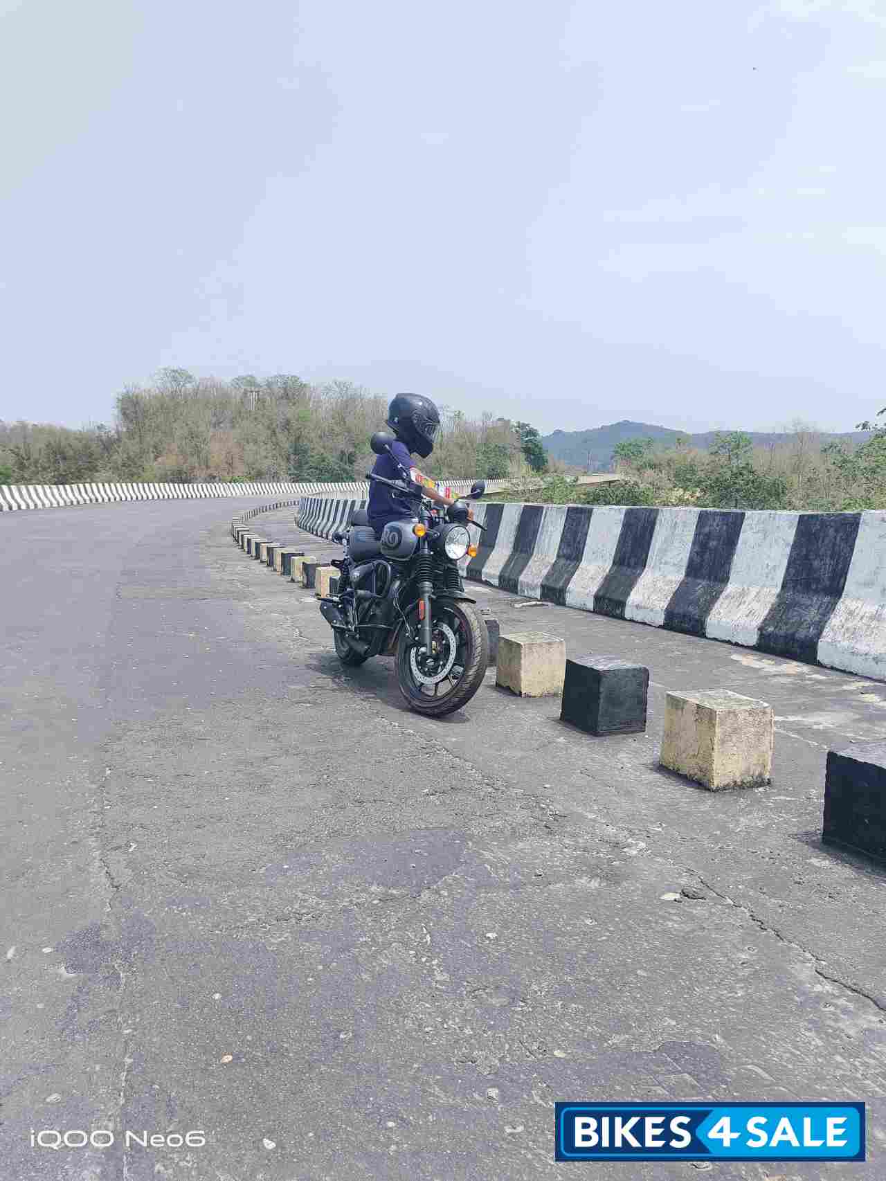 Royal Enfield Hunter 350 Metro