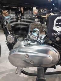 Black Royal Enfield Bullet Standard 350