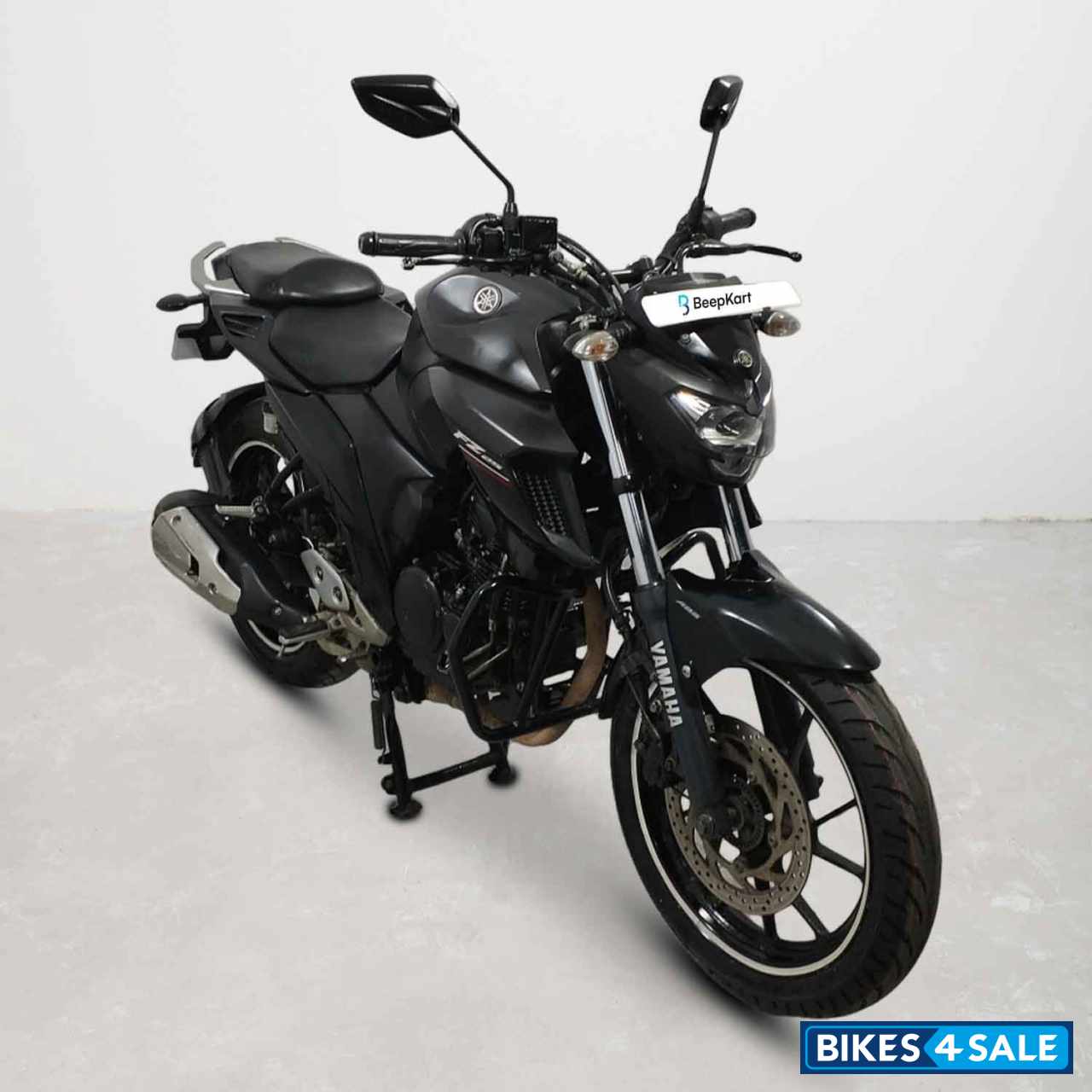 Yamaha FZ25