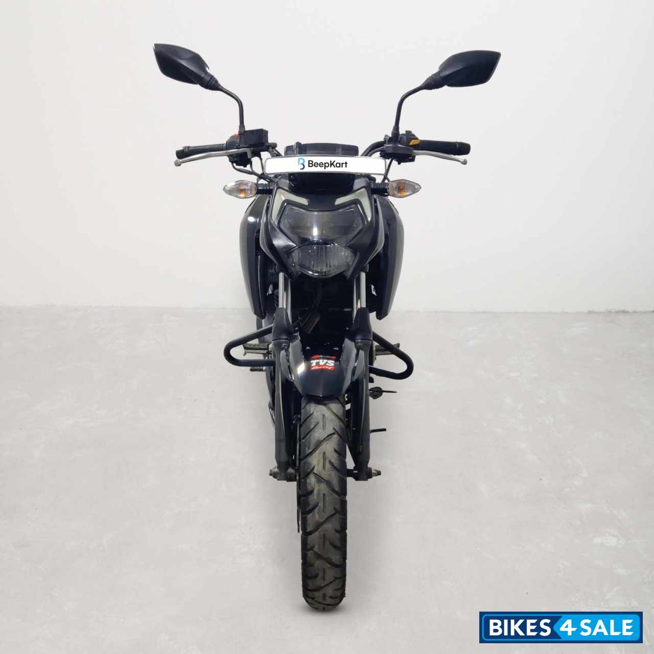 TVS Apache RTR 160 4V