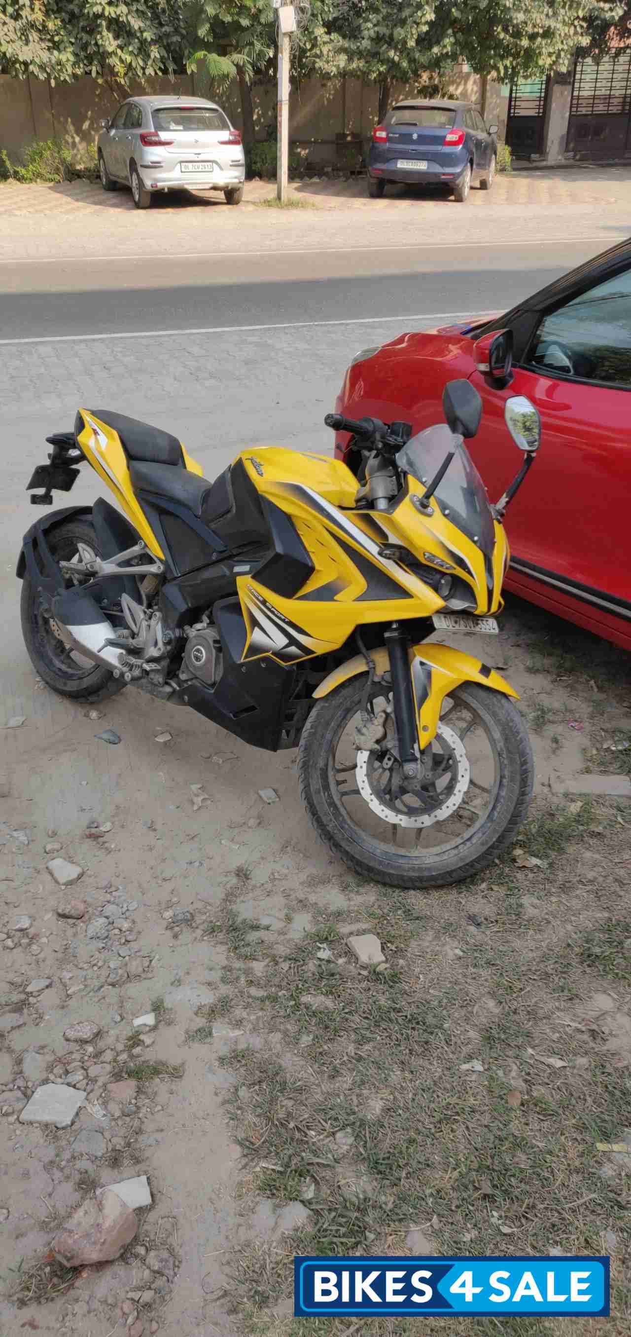 Yellow Bajaj Pulsar RS 200