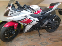 White & Red Yamaha YZF R15