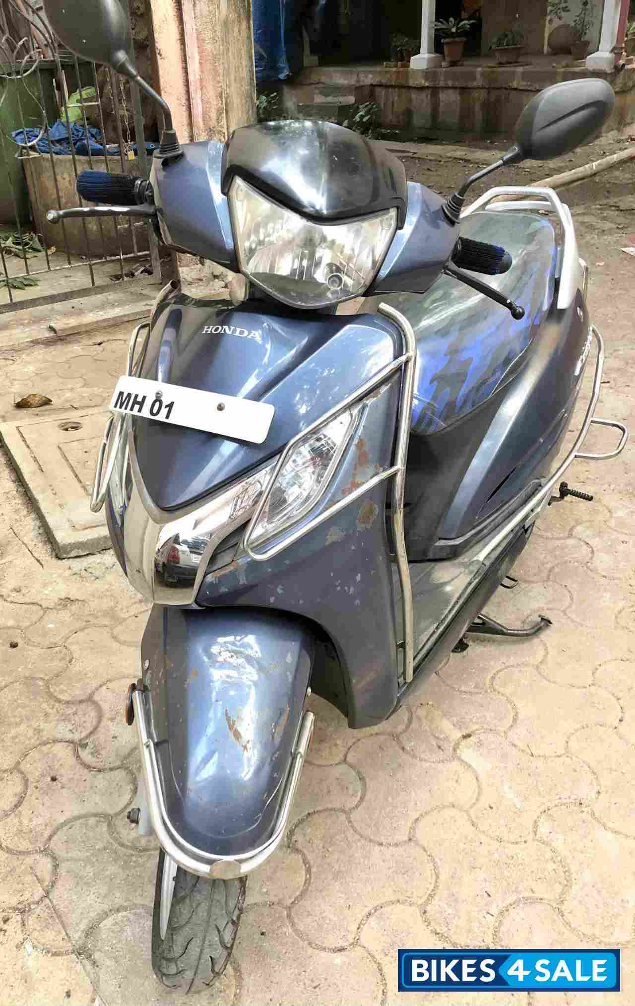 Blue Midnight Honda Activa 125