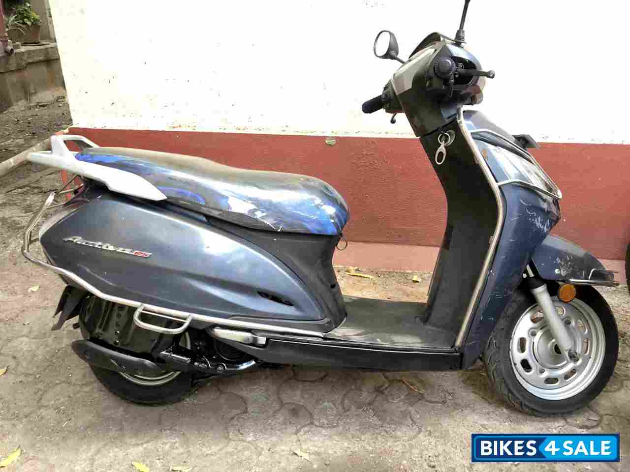 Blue Midnight Honda Activa 125