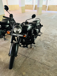Royal Enfield Classic Stealth Black 2018 Model