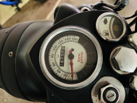 Royal Enfield Classic Stealth Black