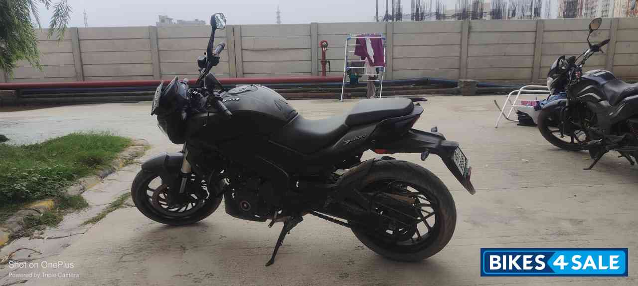 Charcoal Black Bajaj Dominar 400 ABS BS6