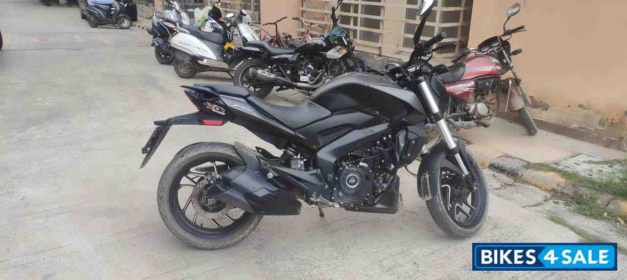 Charcoal Black Bajaj Dominar 400 ABS BS6 Charcoal Black Bajaj Dominar 400 ABS BS6