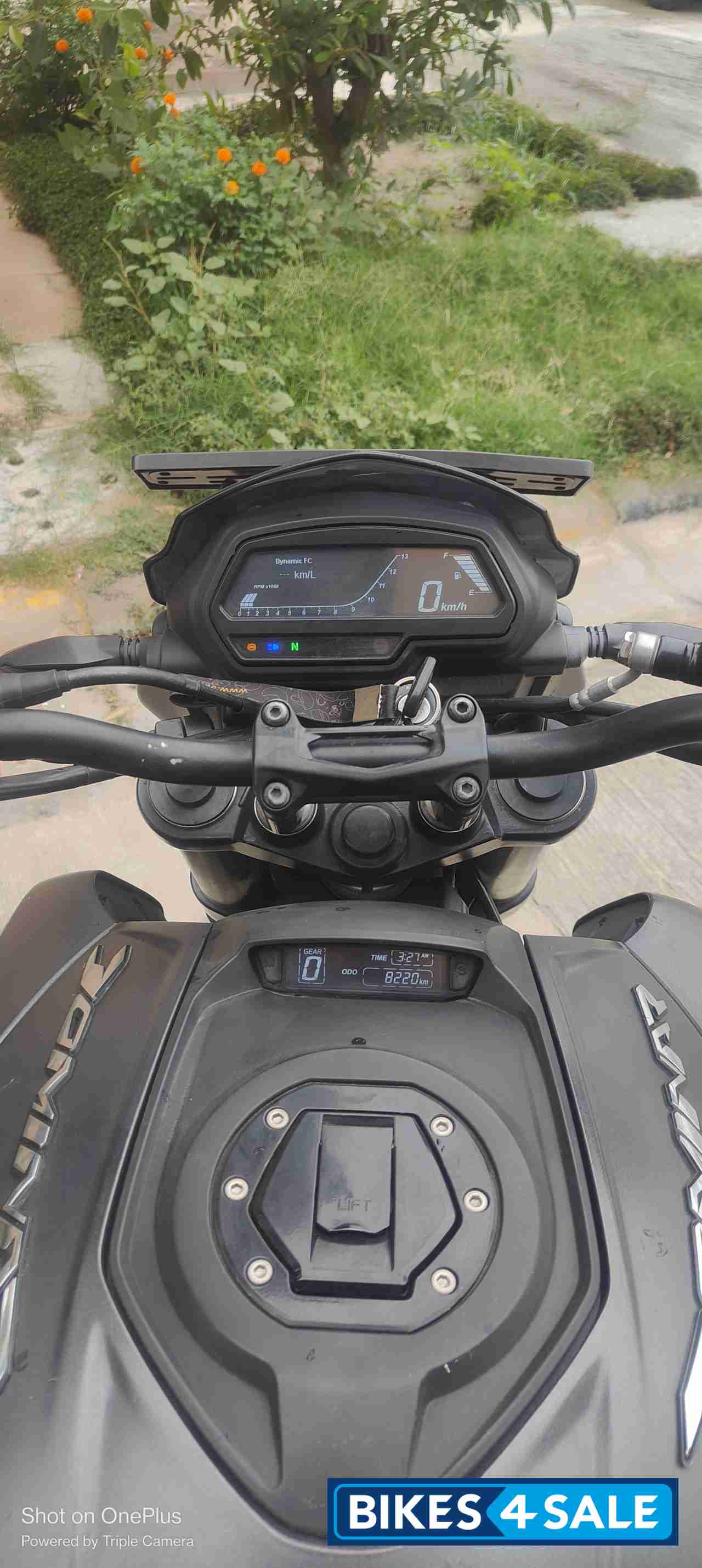 Charcoal Black Bajaj Dominar 400 ABS BS6 Charcoal Black Bajaj Dominar 400 ABS BS6