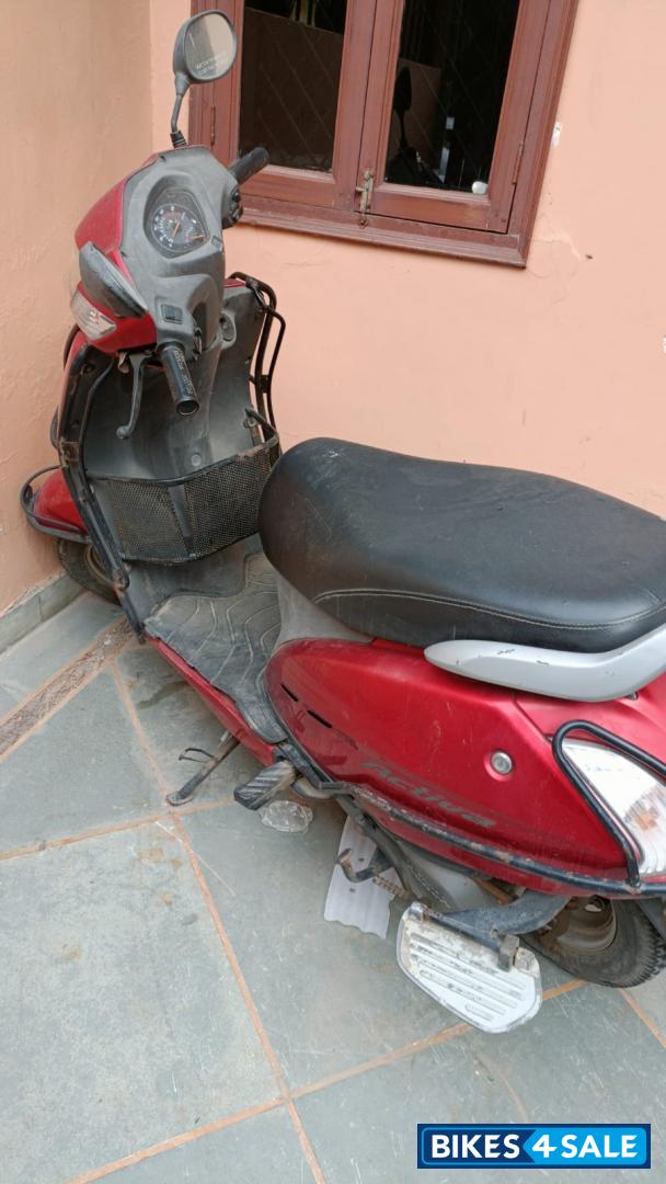 Red Honda Activa