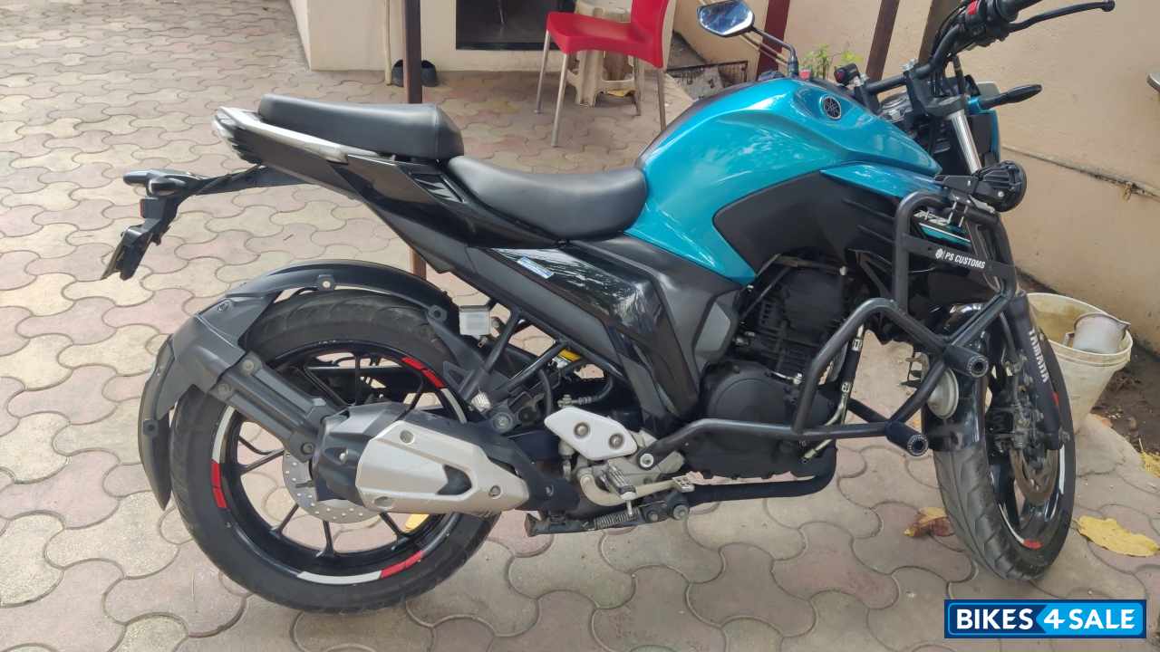 Yamaha FZS 25