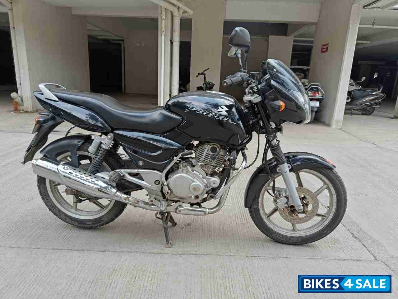 Black Bajaj Pulsar 150 DTSi