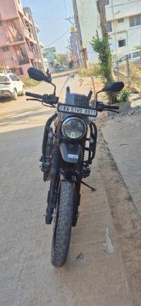 Black Yezdi Adventure Matte