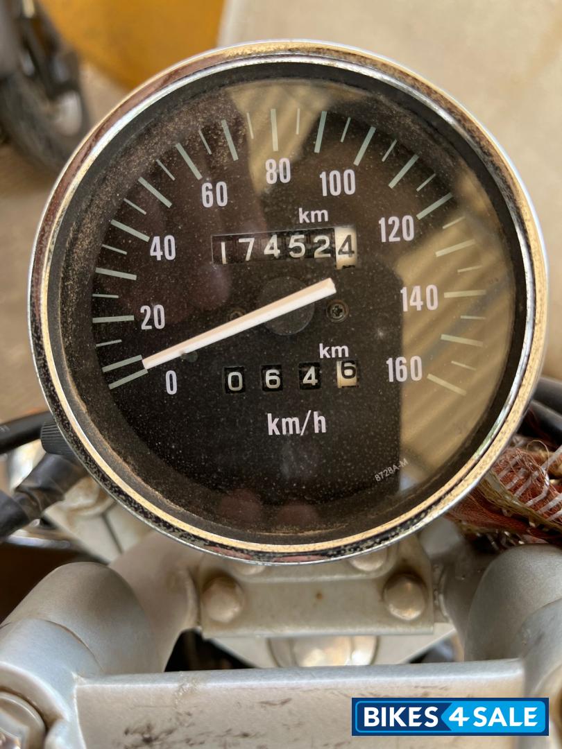 Bajaj Avenger 220 DTS-i