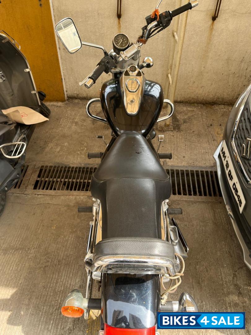 Bajaj Avenger 220 DTS-i