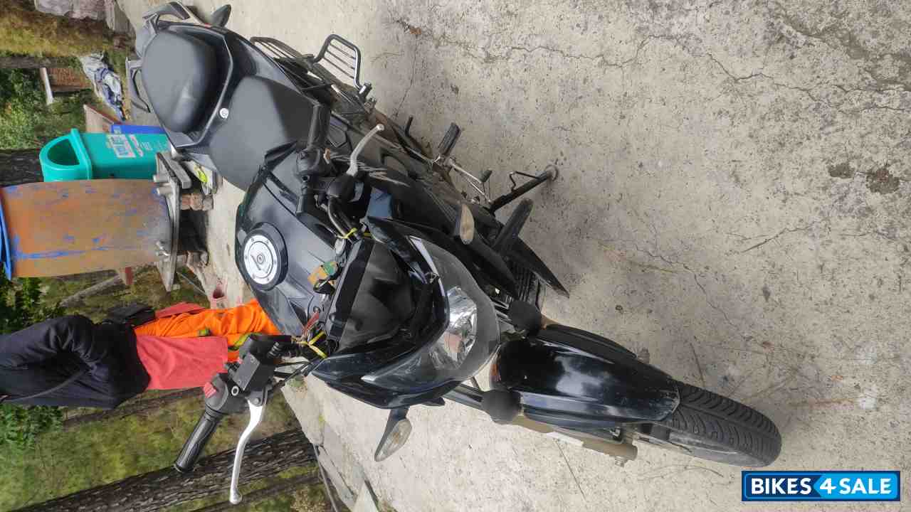 Black TVS Apache RTR 200 4V