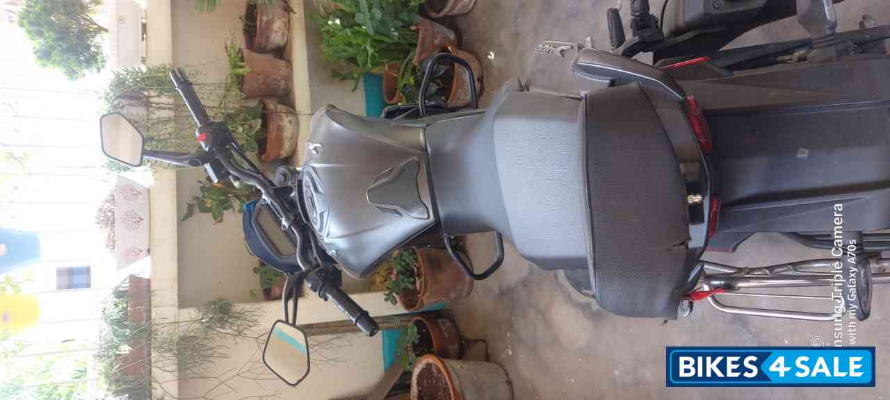 Black Bajaj Dominar 400 ABS BS6