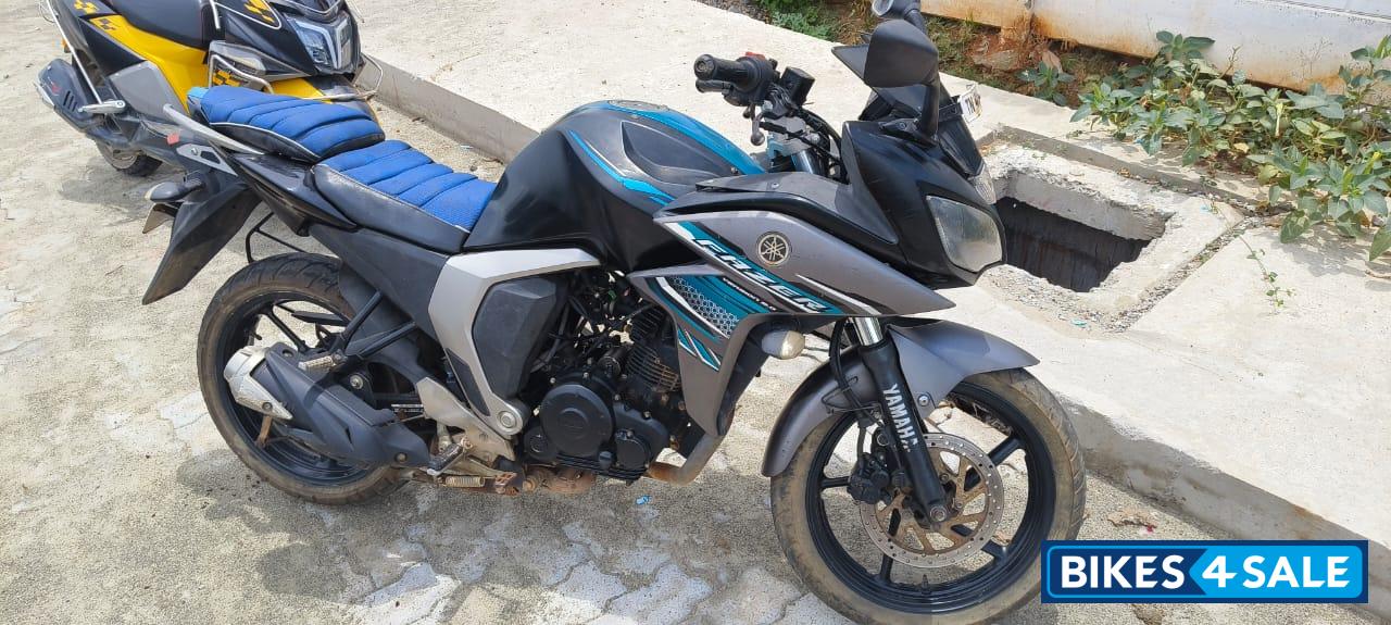 Yamaha Fazer FI V2