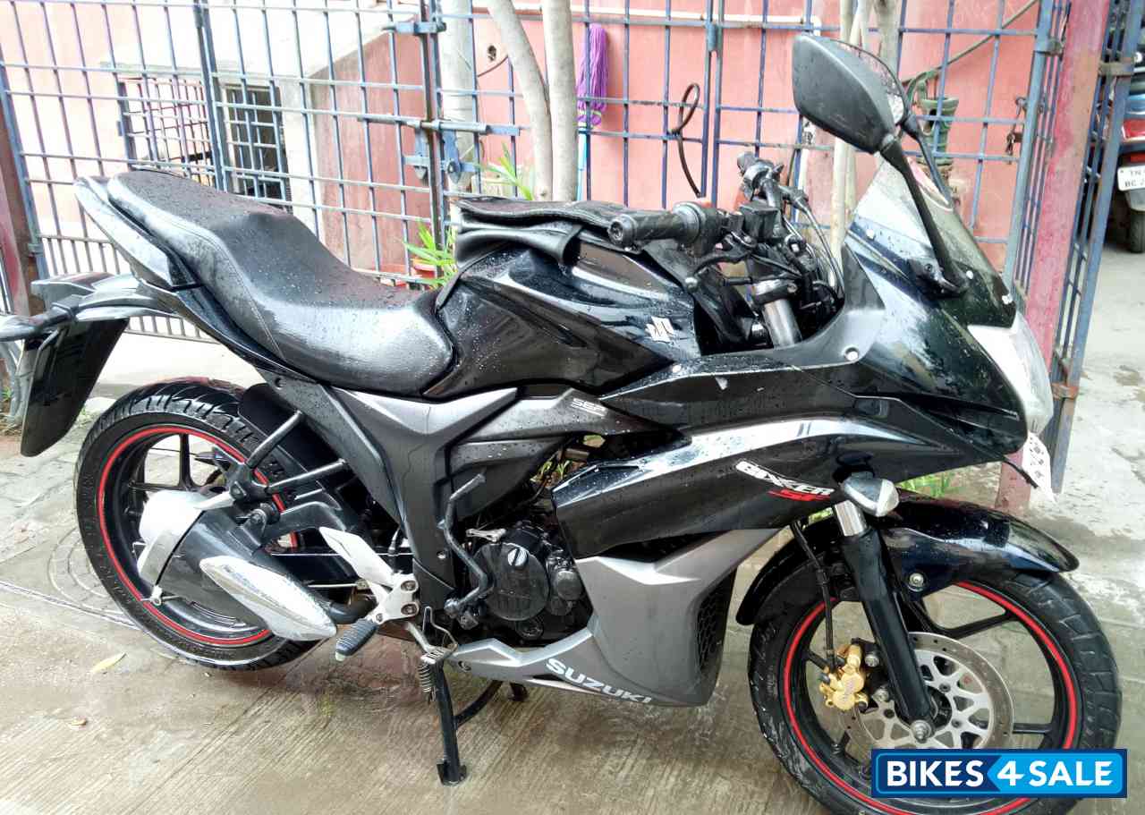 Suzuki Gixxer SF