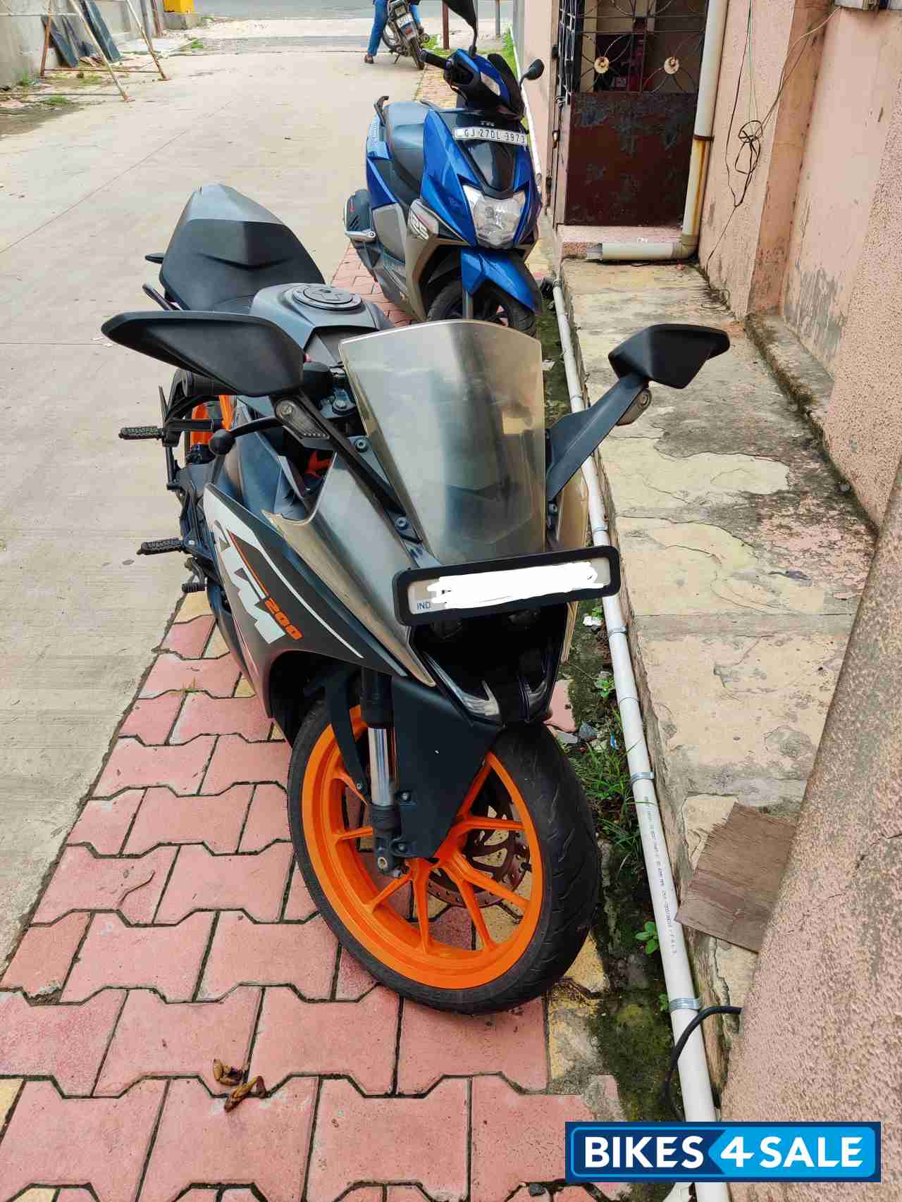 Black And Orange KTM RC 200