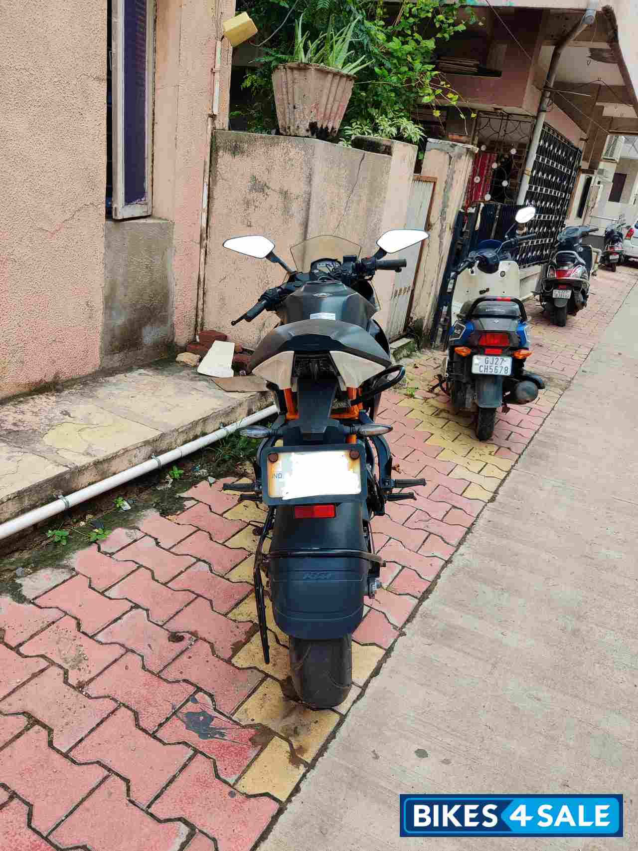 Black And Orange KTM RC 200