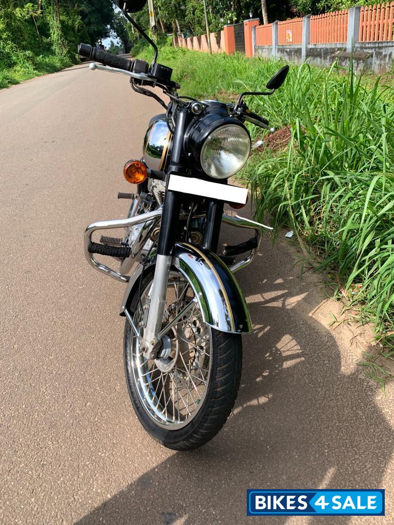 Black Royal Enfield Classic Chrome